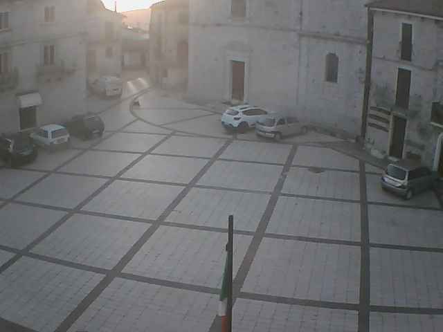 immagine della webcam nei dintorni di Pettorano sul Gizio: webcam Pizzoferrato