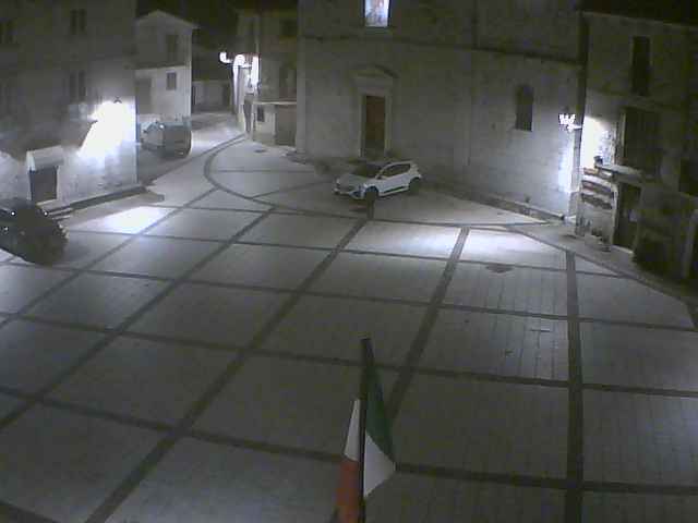 immagine della webcam nei dintorni di Roio del Sangro: webcam Pizzoferrato